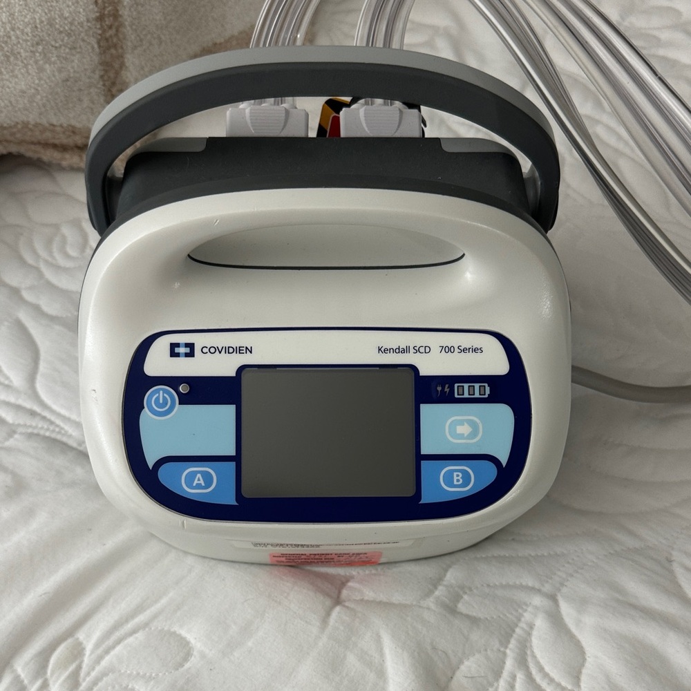 Kendall SCD 700 Series Device - White and Blue